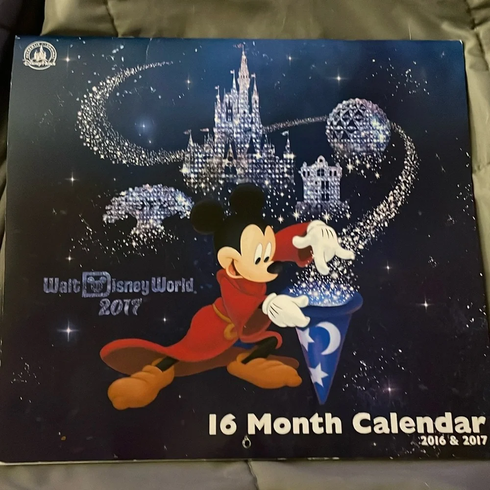 Walt Disney world 2016 & 2017 unused calendar